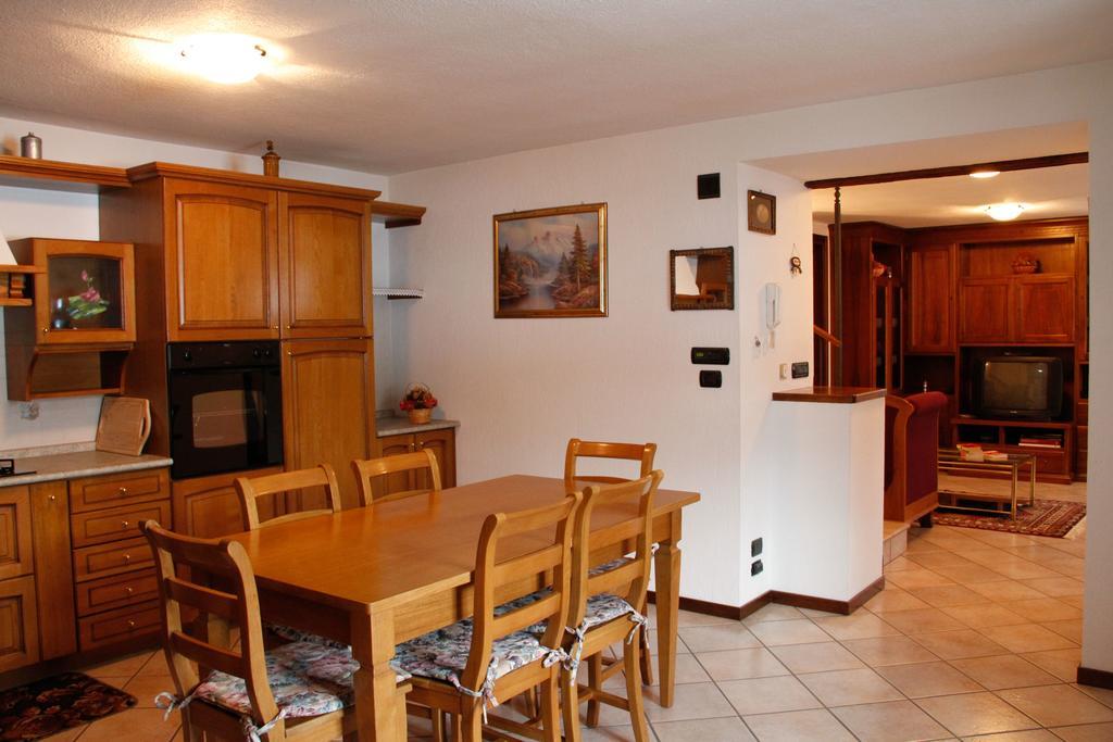 Ferienwohnung Casa D'Antan Gressan Aosta Zimmer foto